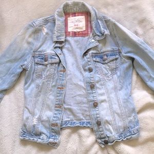 Fantastic condition light blue denim jacket 💙